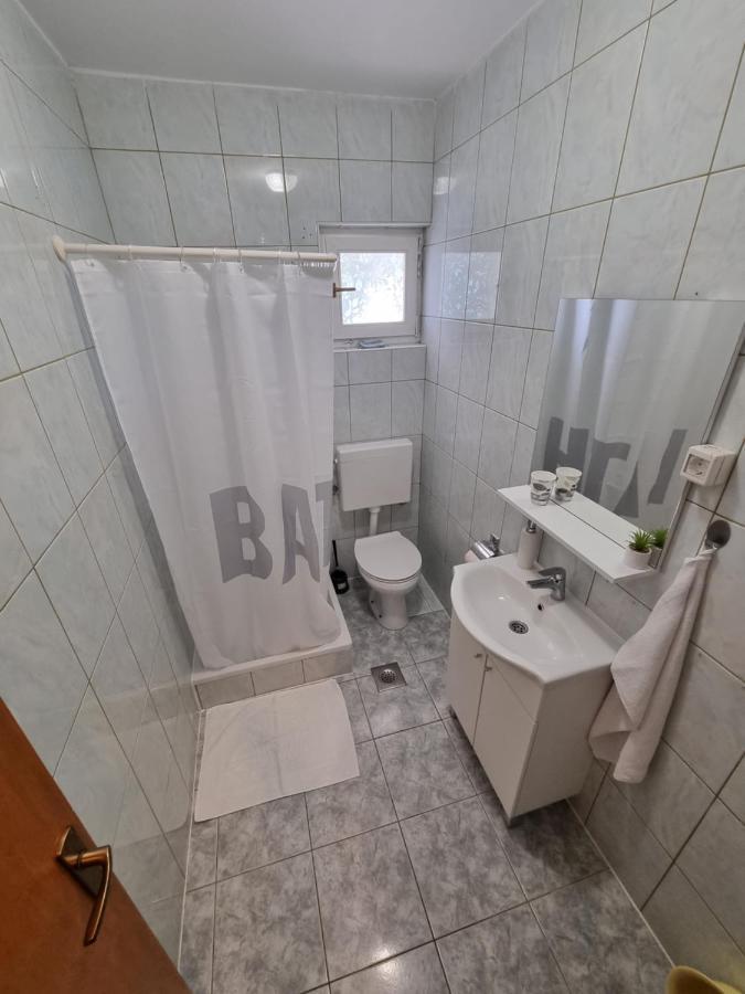 Apartments Lili Biograd Na Moru Exteriör bild