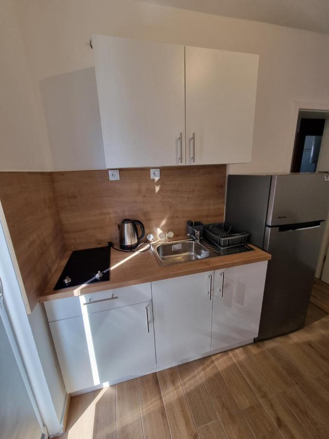 Apartments Lili Biograd Na Moru Exteriör bild